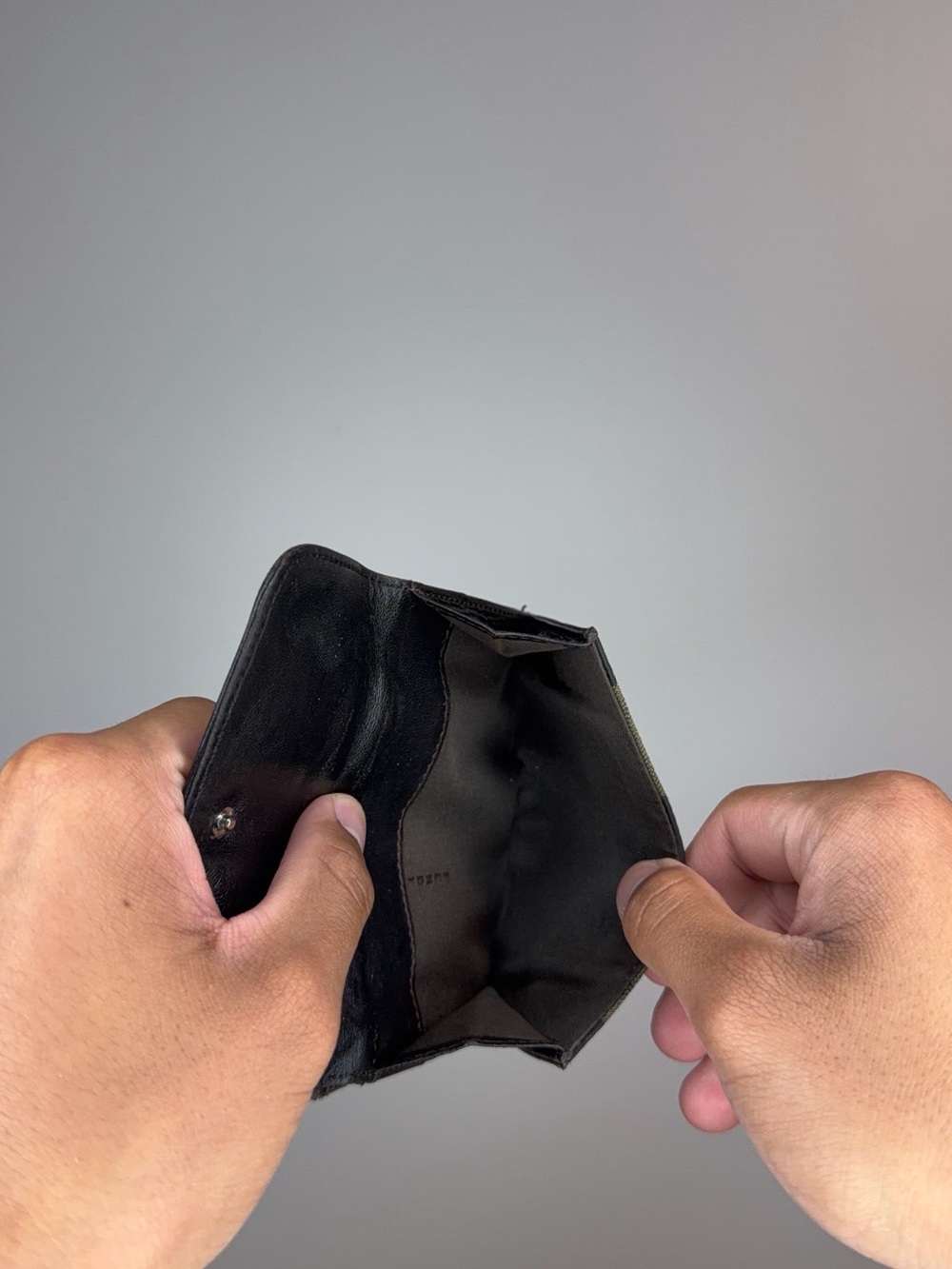 Fendi Wallet - Picture 10 of 10
